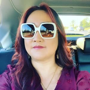 Meet your Posher, Abi